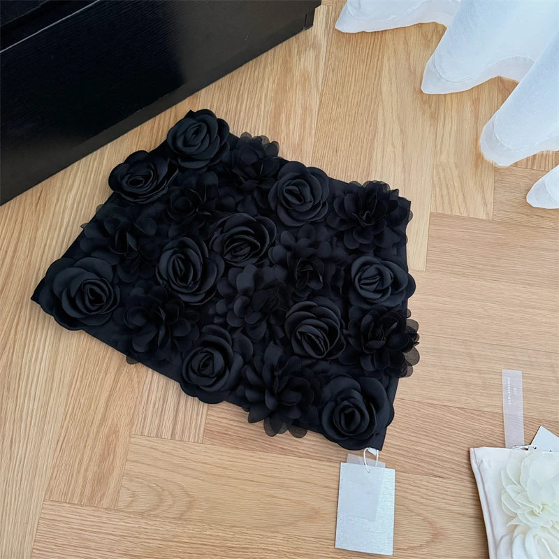 Minirock mit 3D-Rosenstruktur für Damen – Bloomy Skirt von Aura Aurora