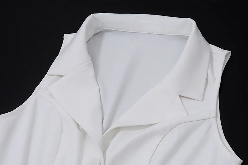 Le Blanc Chic Set - Minirock & V-Ausschnitt Weste