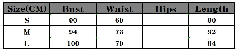 Rouge Minuit – Satinkleid mit Rüschen & Schnürung in Bordeaux