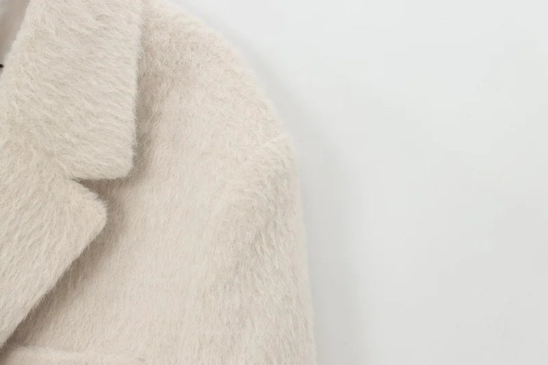 White Faux Fur Blazer - Oversized Damen Blazer Weiß