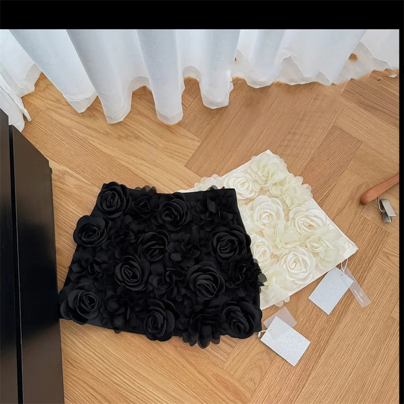 Bloomy Skirt- 3D-Rosen Minirock
