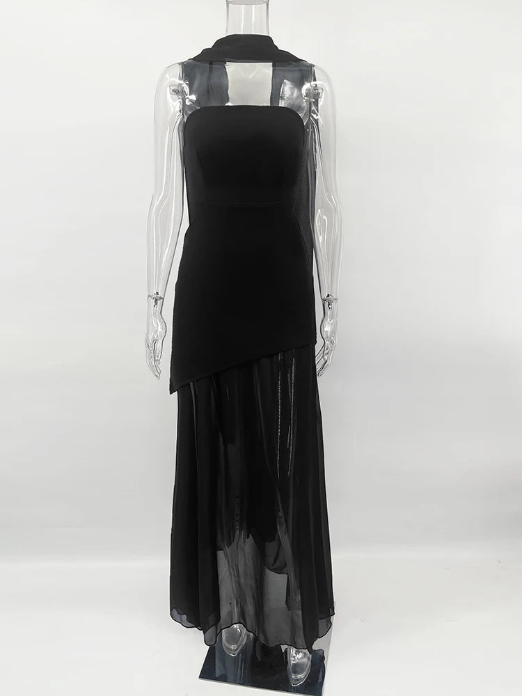 Sable Sirène – Trägerloses Mesh-Maxikleid mit Schlitz