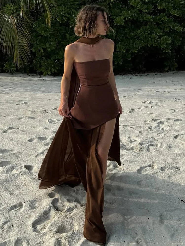 Trägerloses Mesh-Maxikleid mit hohem Beinschlitz – Sable Sirène von Aura Aurora