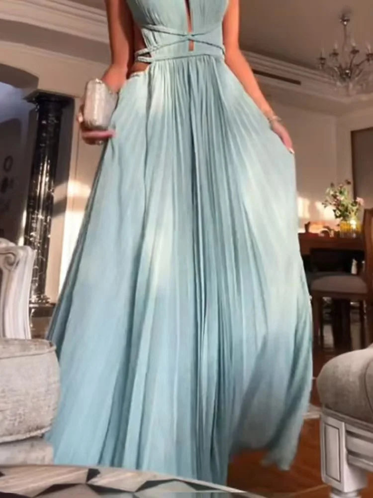 Plissiertes Sommer-Maxikleid in Himmelblau mit Taillenband – Azure Mirage von Aura Aurora